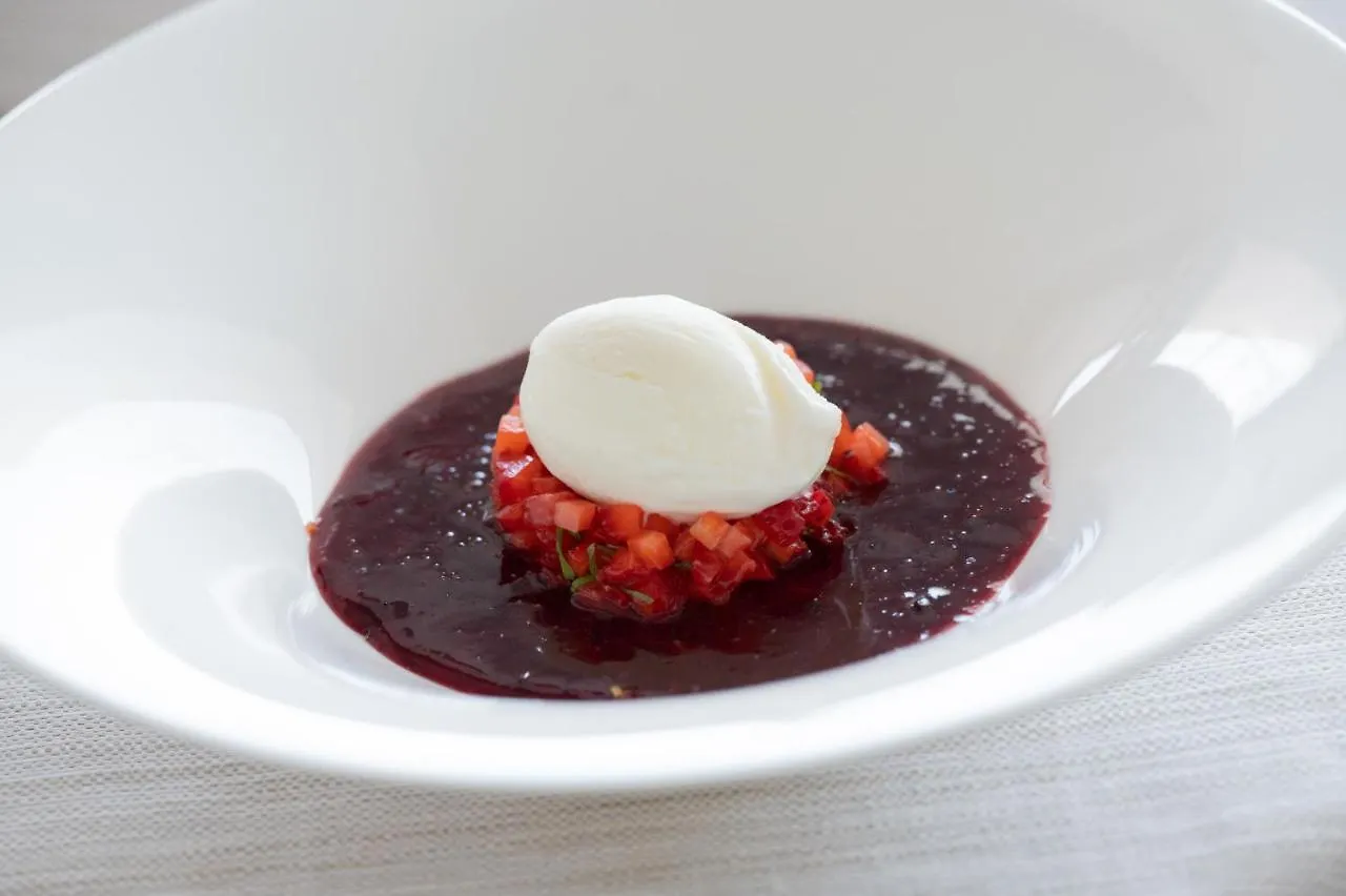 Grand Hotel Faraglioni 아찌트라자