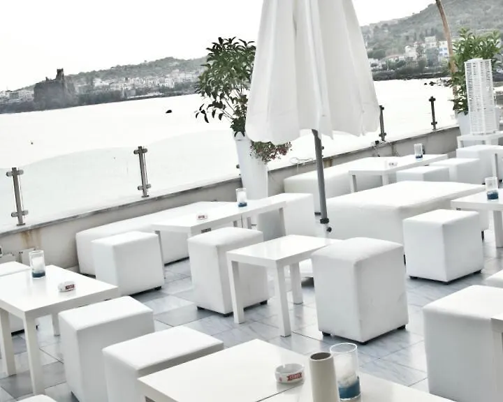 Grand Hotel Faraglioni Aci Trezza 4*,
