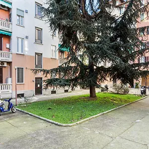 Your In Milan-viale Tibaldi , Milano Italia